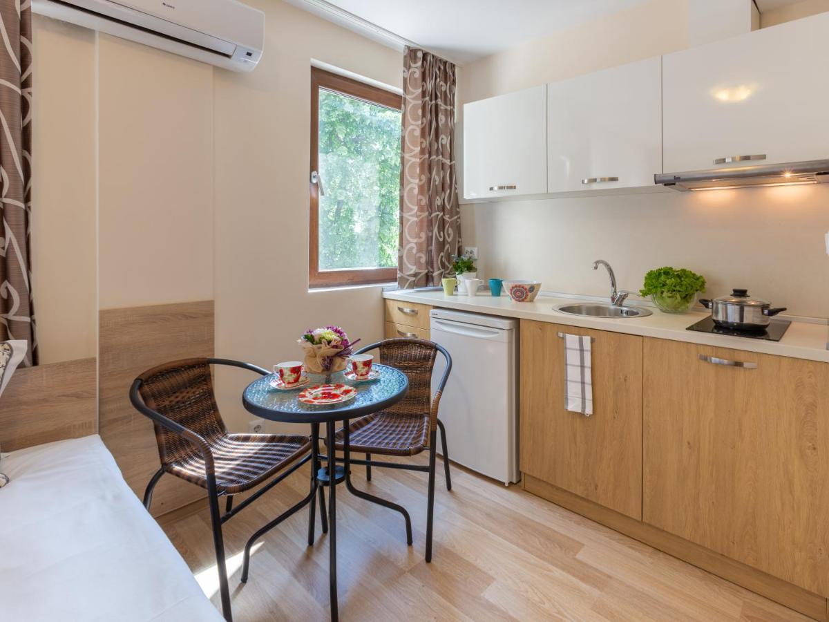 Apartments Flora Burgas Exterior photo
