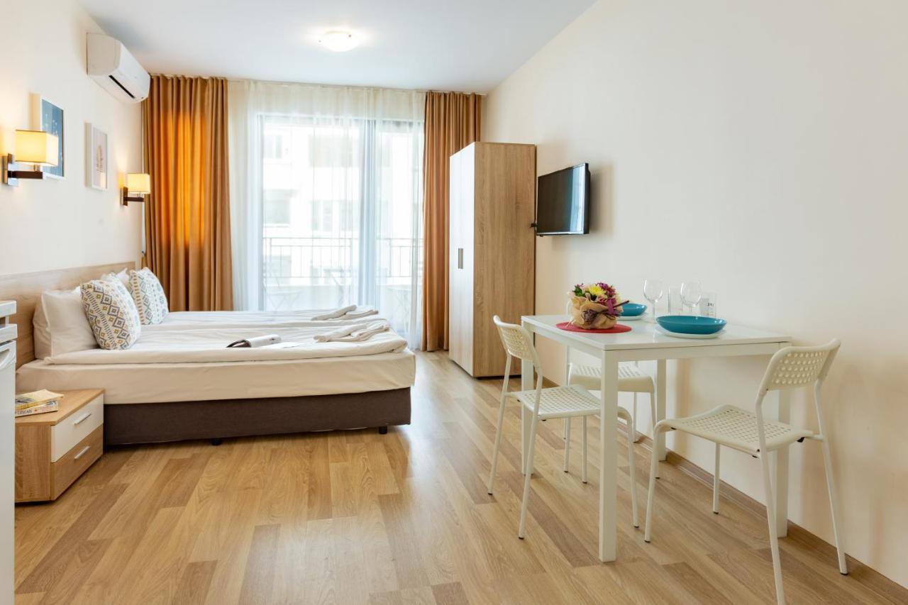 Apartments Flora Burgas Exterior photo